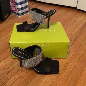 Glamour heels Giani Bini black with rhinestone veil.  Never worn.